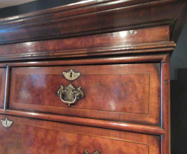 Superb Antique Burr Walnut Sunburst Chest on Chest - Image 2