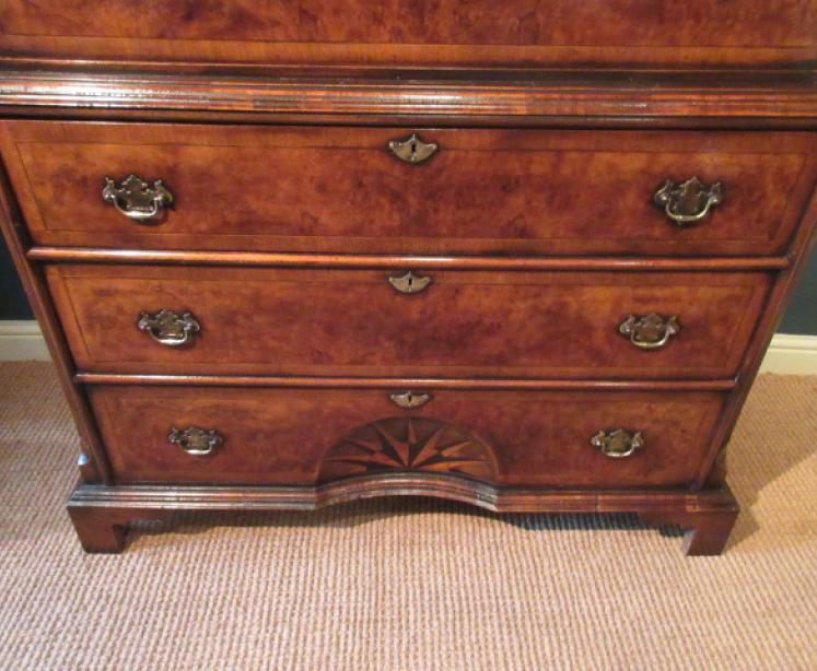 Superb Antique Burr Walnut Sunburst Chest on Chest - Image 3