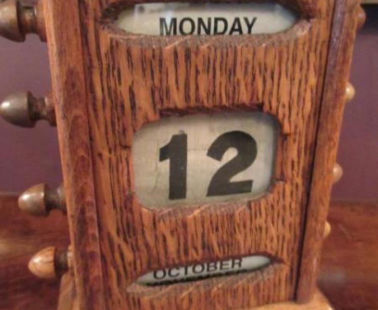  Antique Polished Oak Perpetual Desk Calendar - Image 3