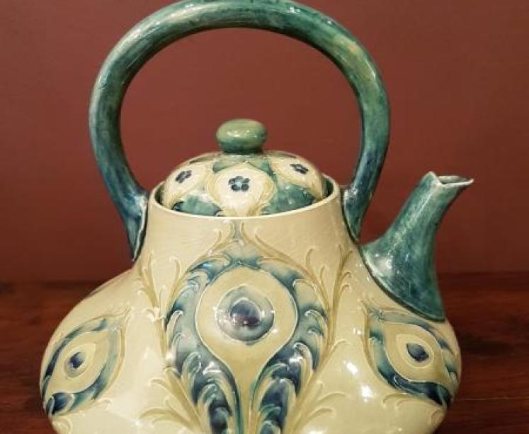 Superb Moorcroft Macintyre Florian Tea Kettle Set - Image 3