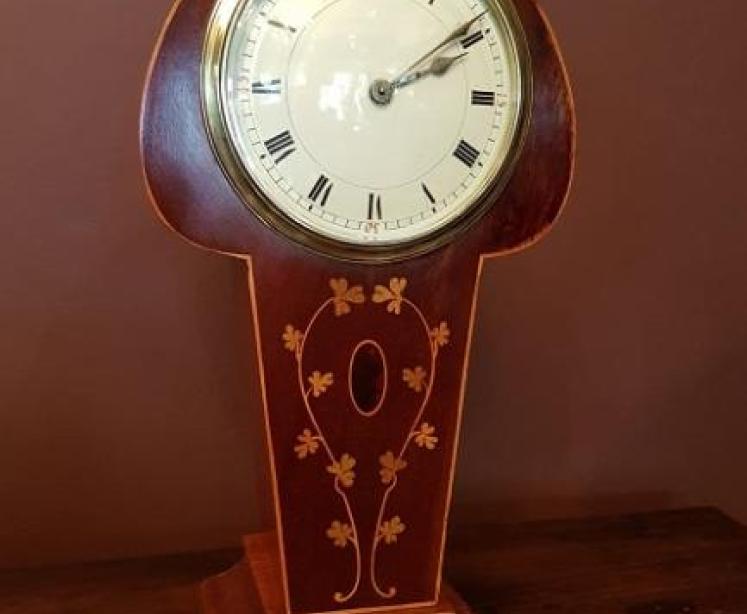 Elegant Art Nouveau Period Inlaid Mantel Clock - Image 1