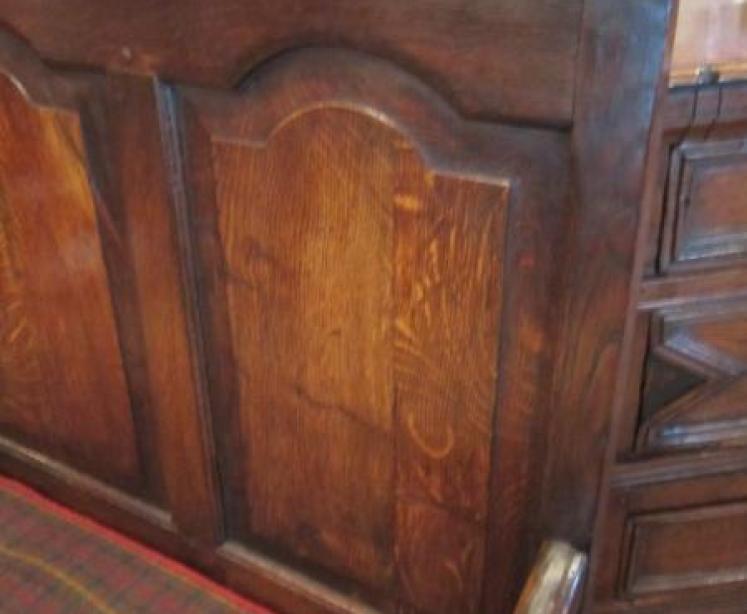 Original George II Period Oak Panelled Settle - Image 4