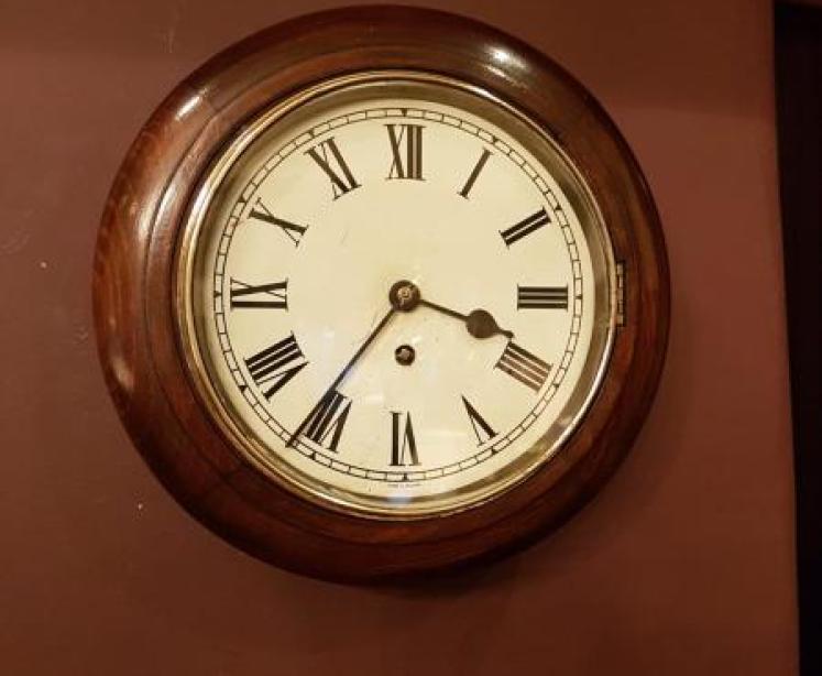 Edwardian Mahogany 8" English Dial Clock - Image 1