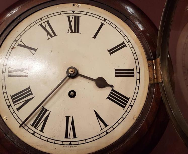 Edwardian Mahogany 8" English Dial Clock - Image 3