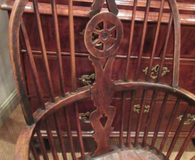 Early Victorian Ash & Elm High Backed Windsor Armchair - Image 3