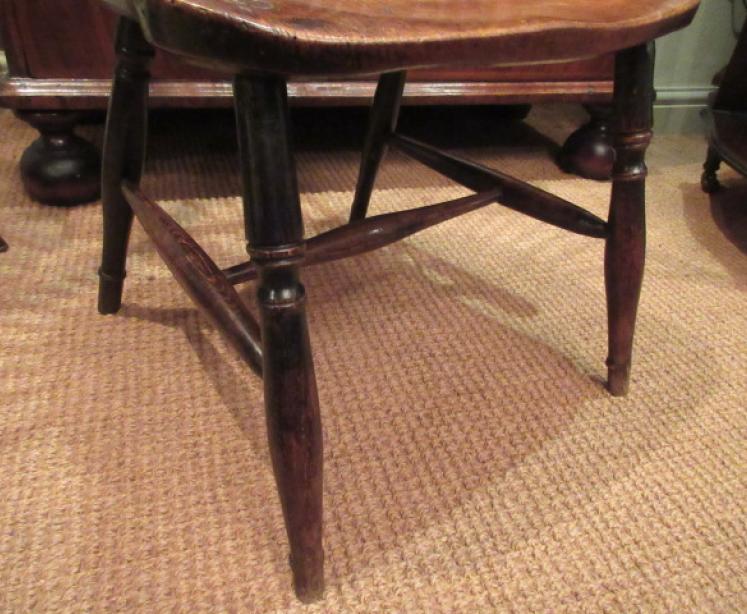 Early Victorian Ash & Elm High Backed Windsor Armchair - Image 5