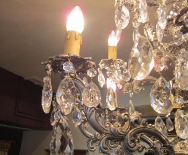 Stunning 1920's Crystal Cut Glass Chandelier - Image 4