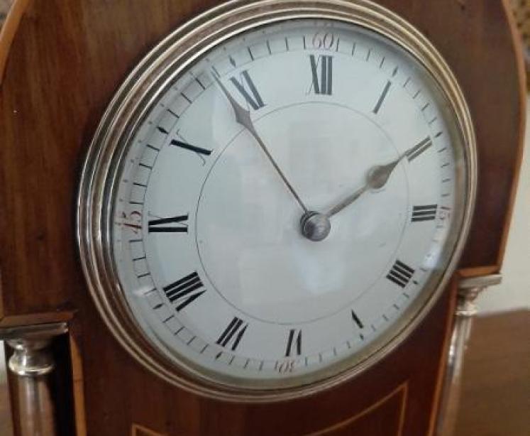 Antique Mahogany Sheraton Inlaid Lancet Top Mantel Clock - Image 3