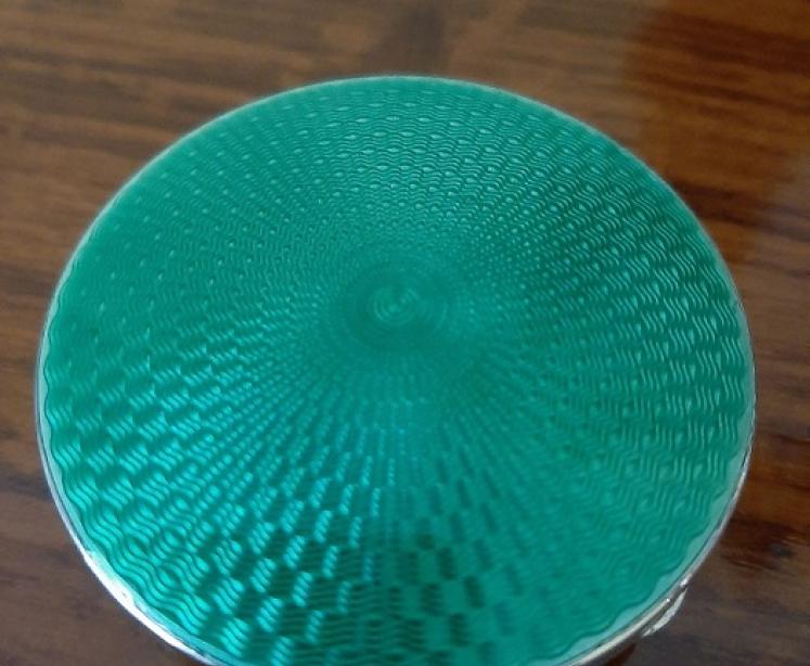 George V Period Jade Green Enamel & Silver Trinket Box - Image 2