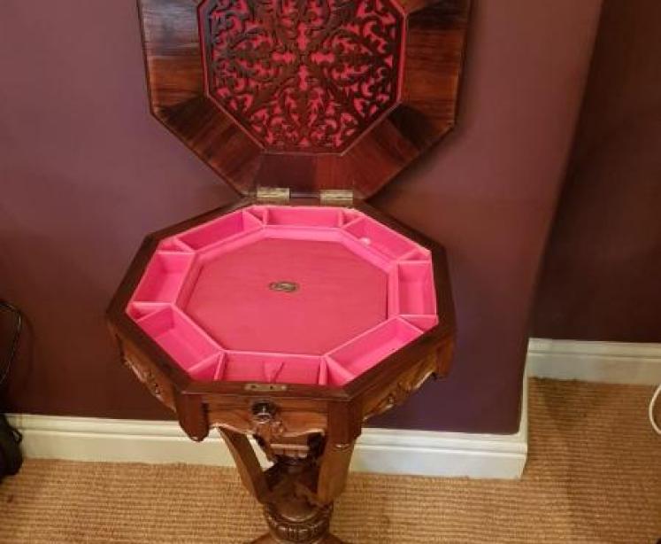 Top Quality William IV Period Rosewood Work Table - Image 2