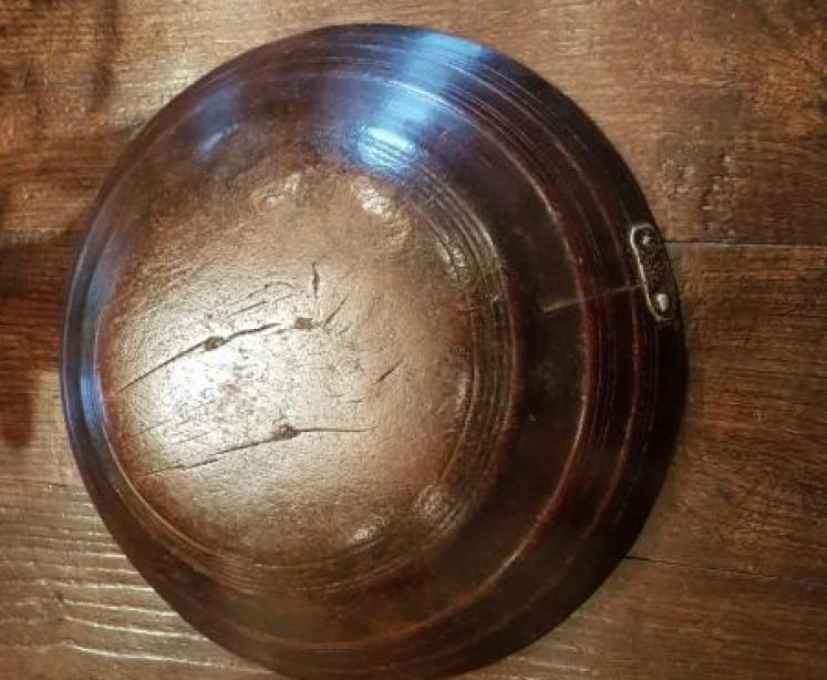 Antique Welsh Fruitwood Cawl Bowl - Image 3