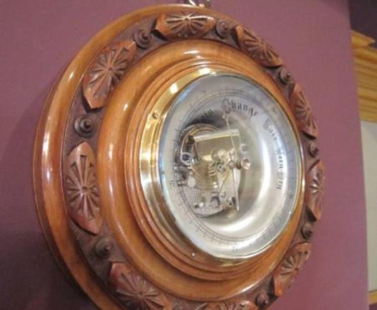 Superb Victorian Polished Walnut Skeletonised Barometer - Image 1