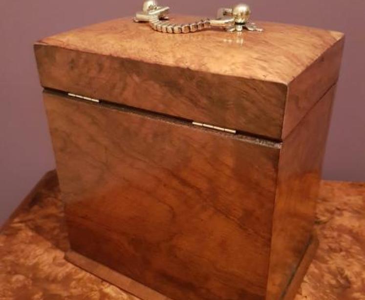 Fabulous Antique Burr Walnut Jewellery Box - Image 4