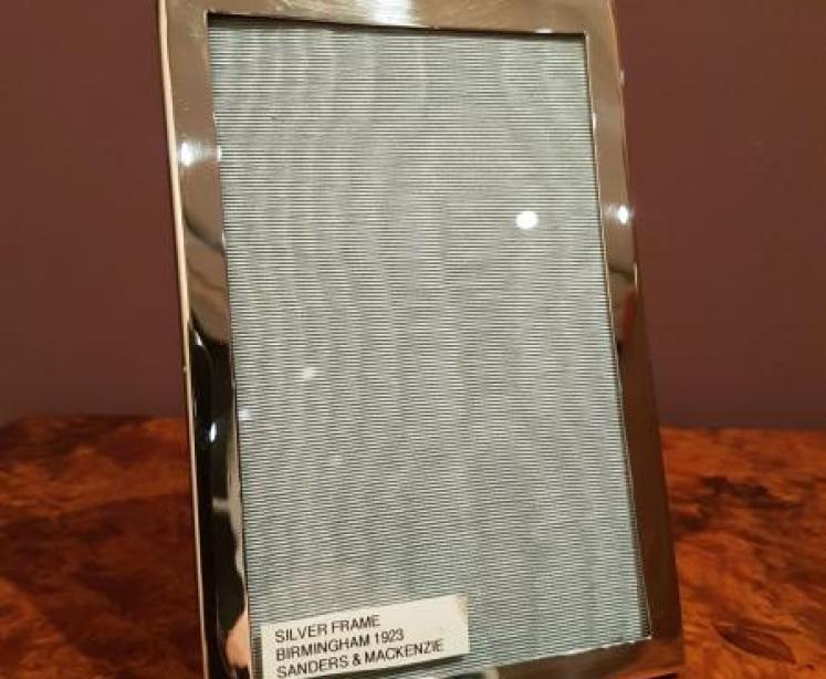 Quality George V Silver Photo Frame - Image 1