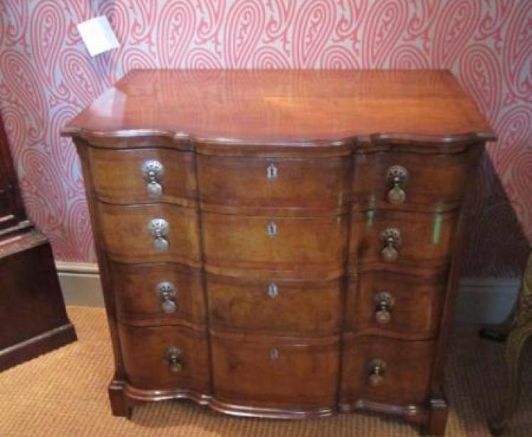 Fine Victorian Ribbon Fronted Walnut Chest - Image 1