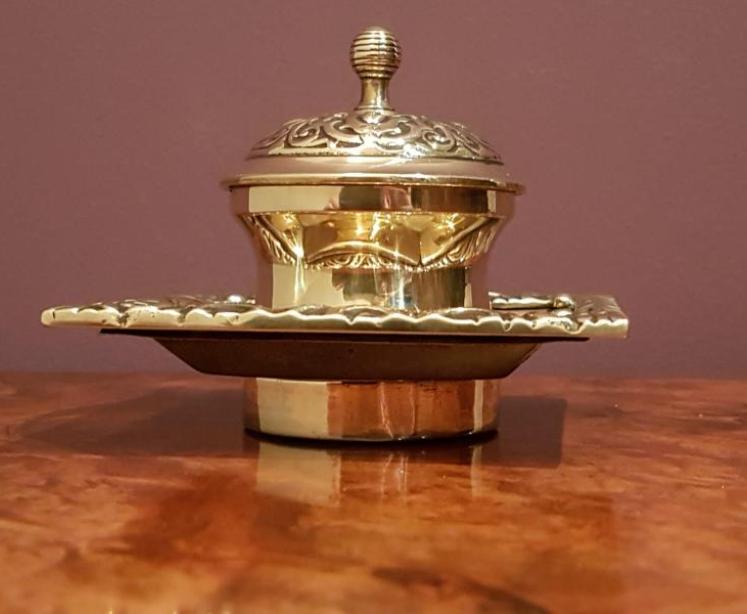 Small Victorian Brass Ink Well - Image 4