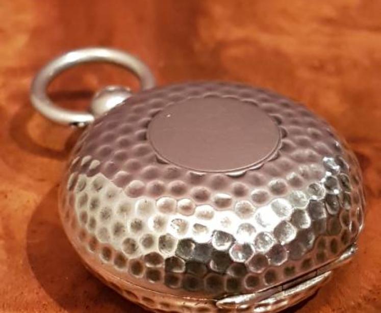 Antique Silver Golf Ball Sovereign Case - Image 1