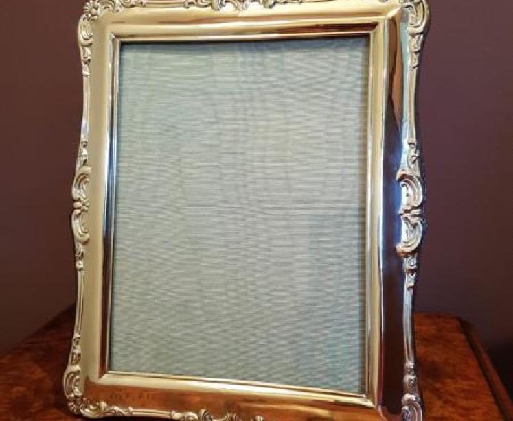 Superb Large Edwardian Antique Silver Photo Frame - Image 1