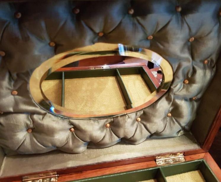 Antique Victorian Walnut Dome Top Jewel Box - Image 5