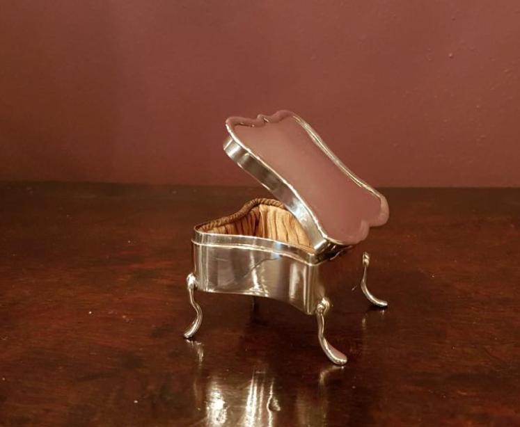 Antique Edwardian Period Silver Ring Box - Image 4