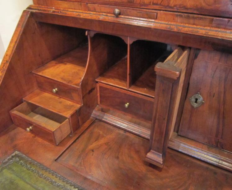 Stunning George I Period Walnut Bureau Bookcase - Image 2
