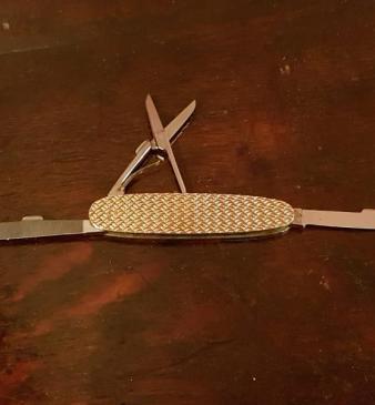 Engine Turned Finish Gold Pen Knife