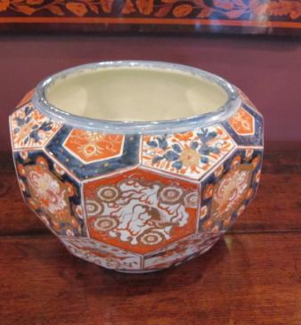 Impressive Large 19th Century Imari Jardiniere